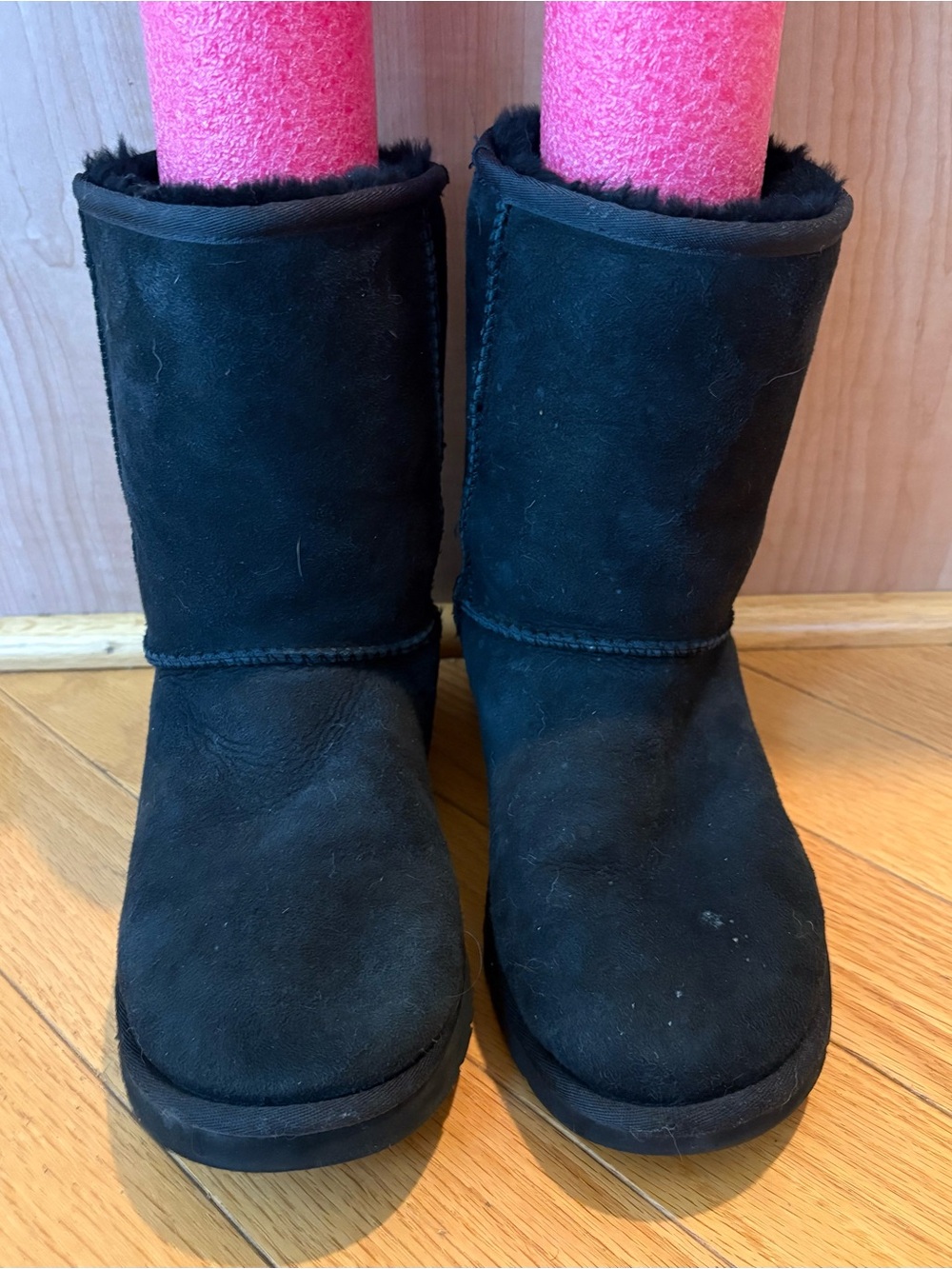UGG Australia Classic Short Boots Womens 9 Black Suede Shearling 5825